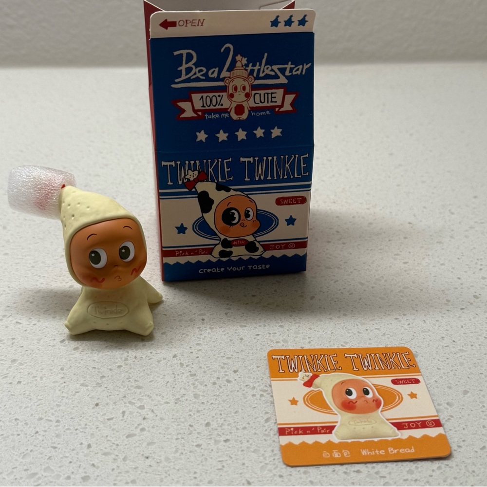 ♡ Pop Mart x Twinkle Twinkle Series A - White Bread